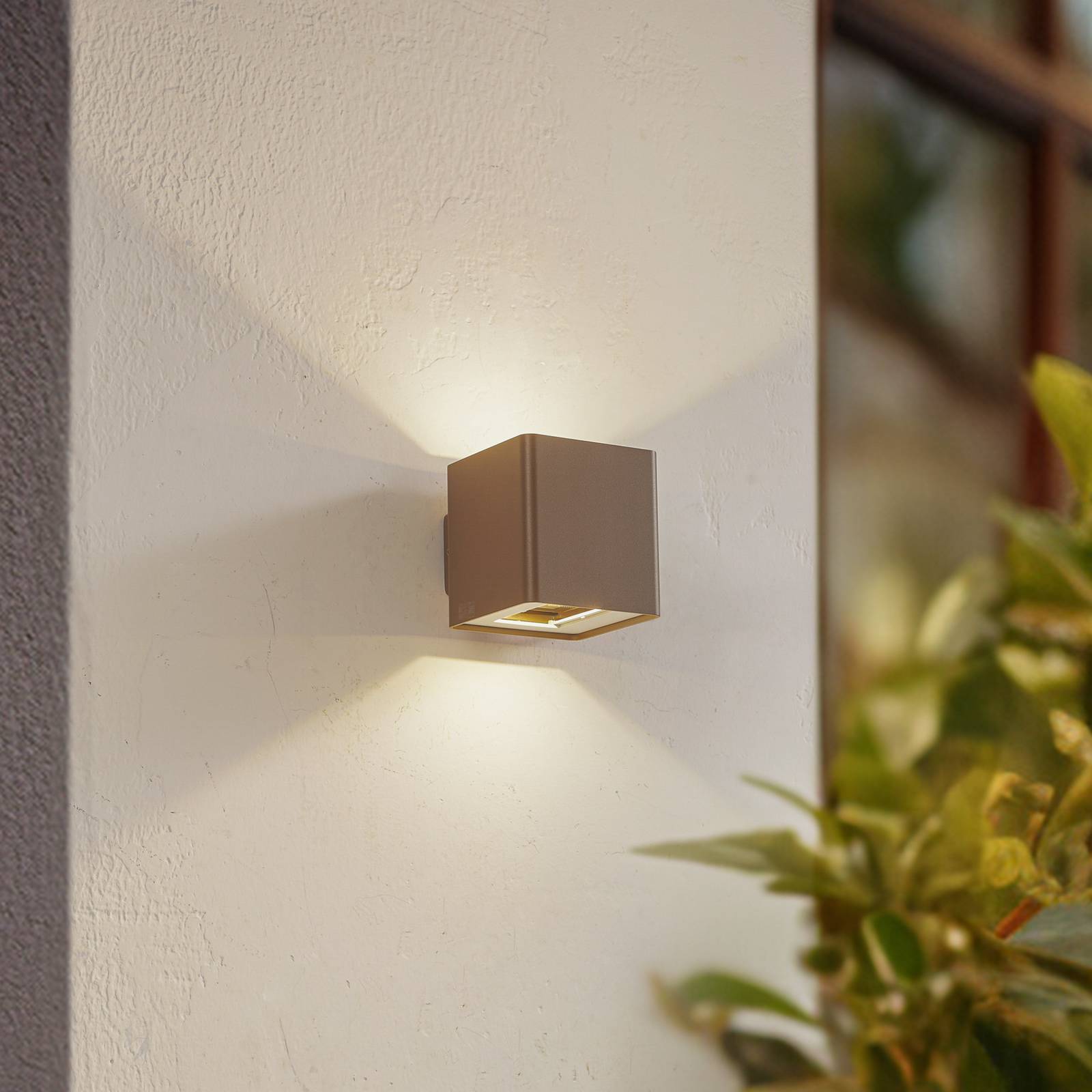 Lucande LED Wandleuchte außen 'Aaron' in braun aus Aluminium-2