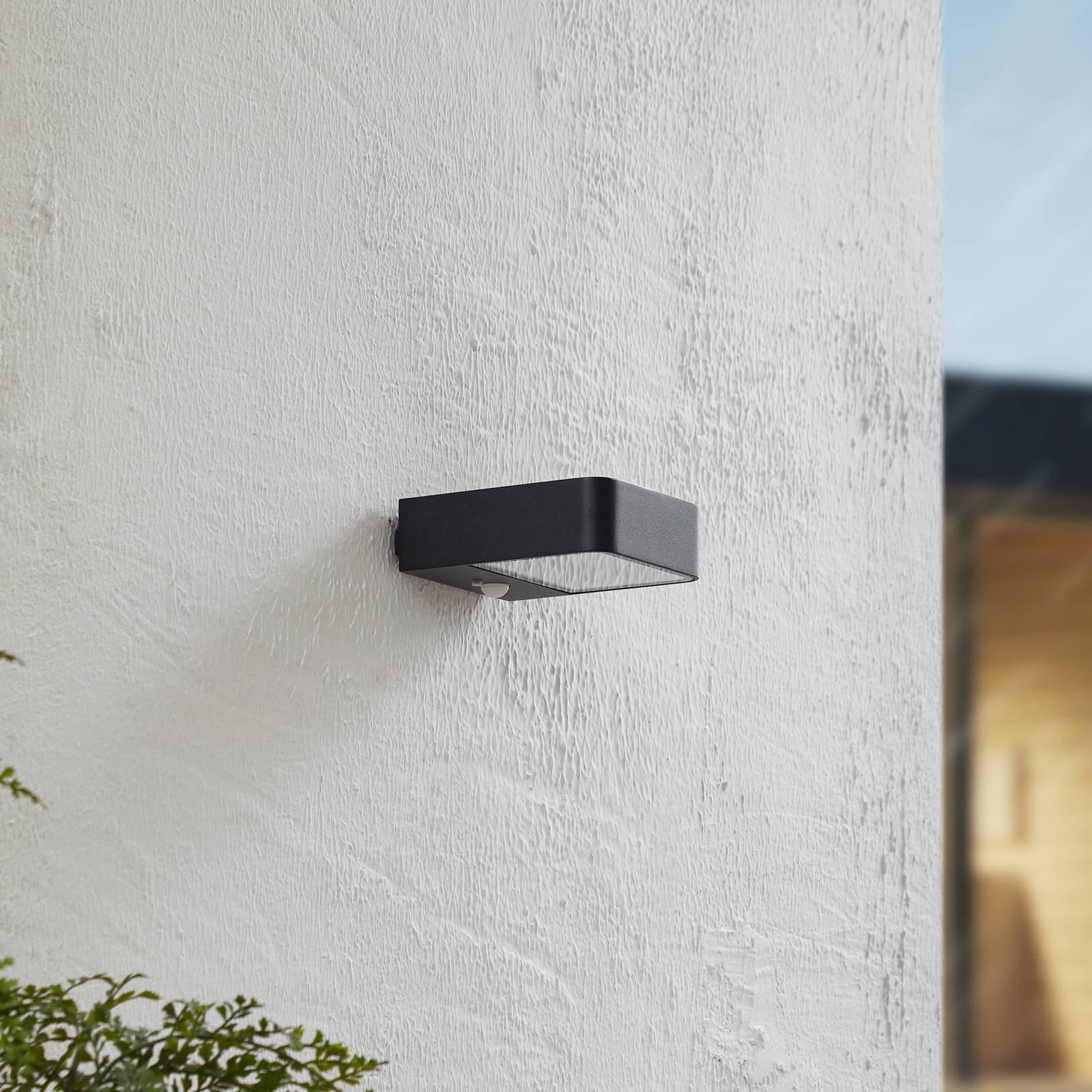 Lucande LED Solarleuchte außen 'Dava' in schwarz aus Aluminium-2