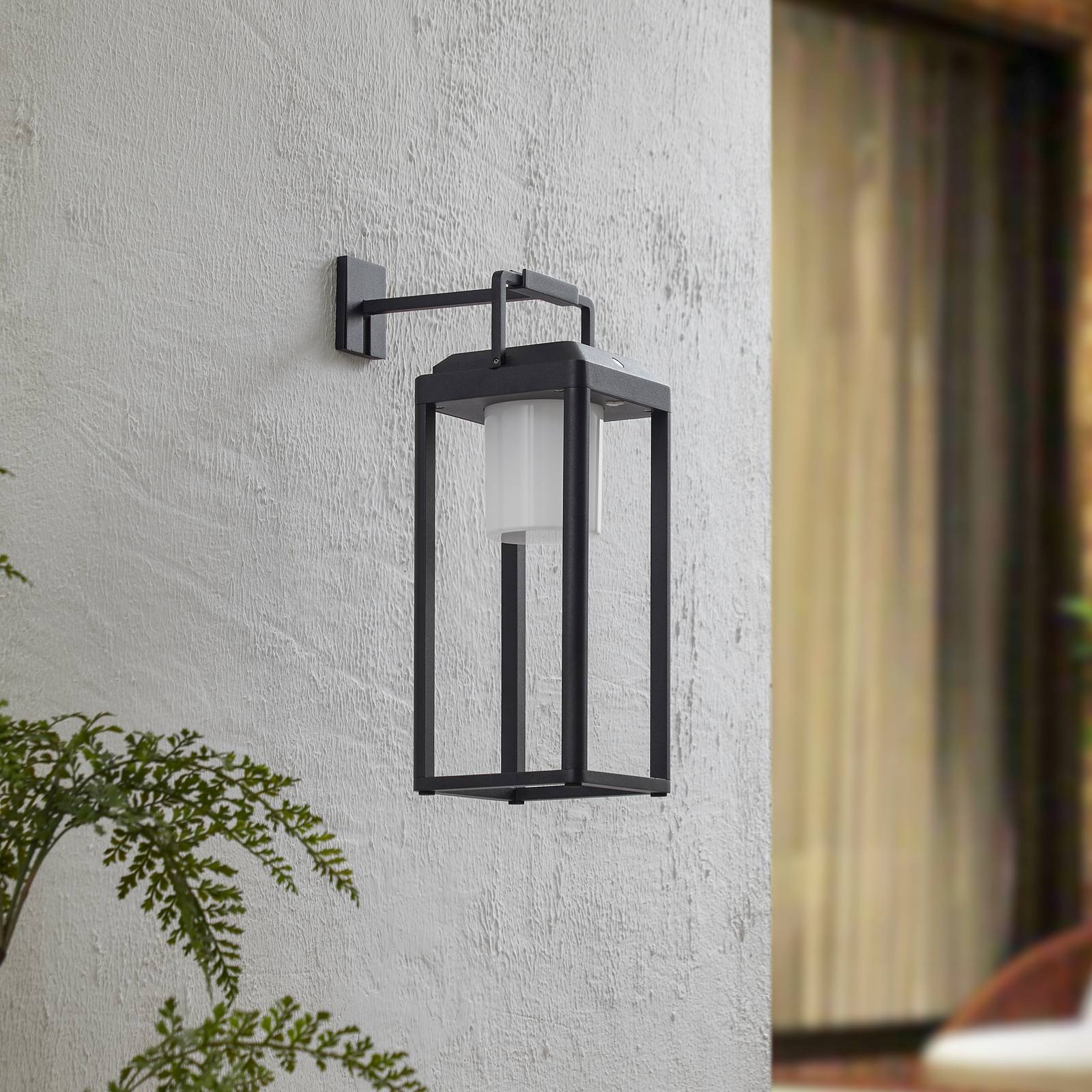 Lucande LED Solarleuchte außen 'Tilena' in schwarz aus Aluminium-2