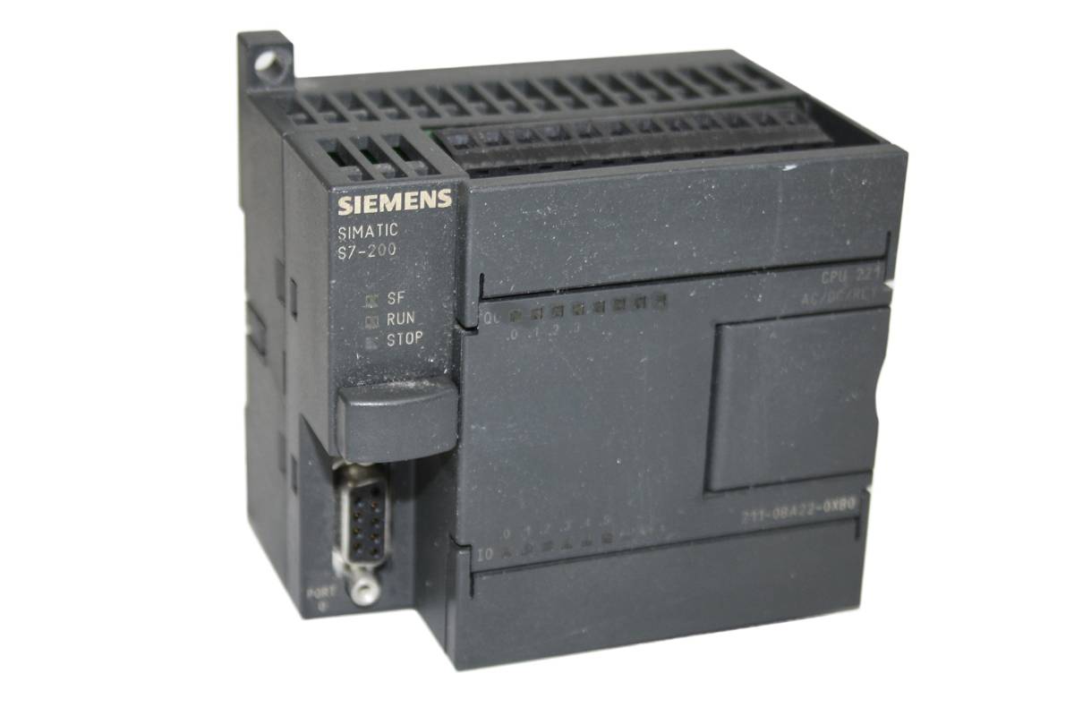 Ersatzteil - SIMATIC S7-200, CPU 221 Kompaktgerät, AC Stromvers. 6 DE DC/4 DA, Relais-Ausgänge,-0