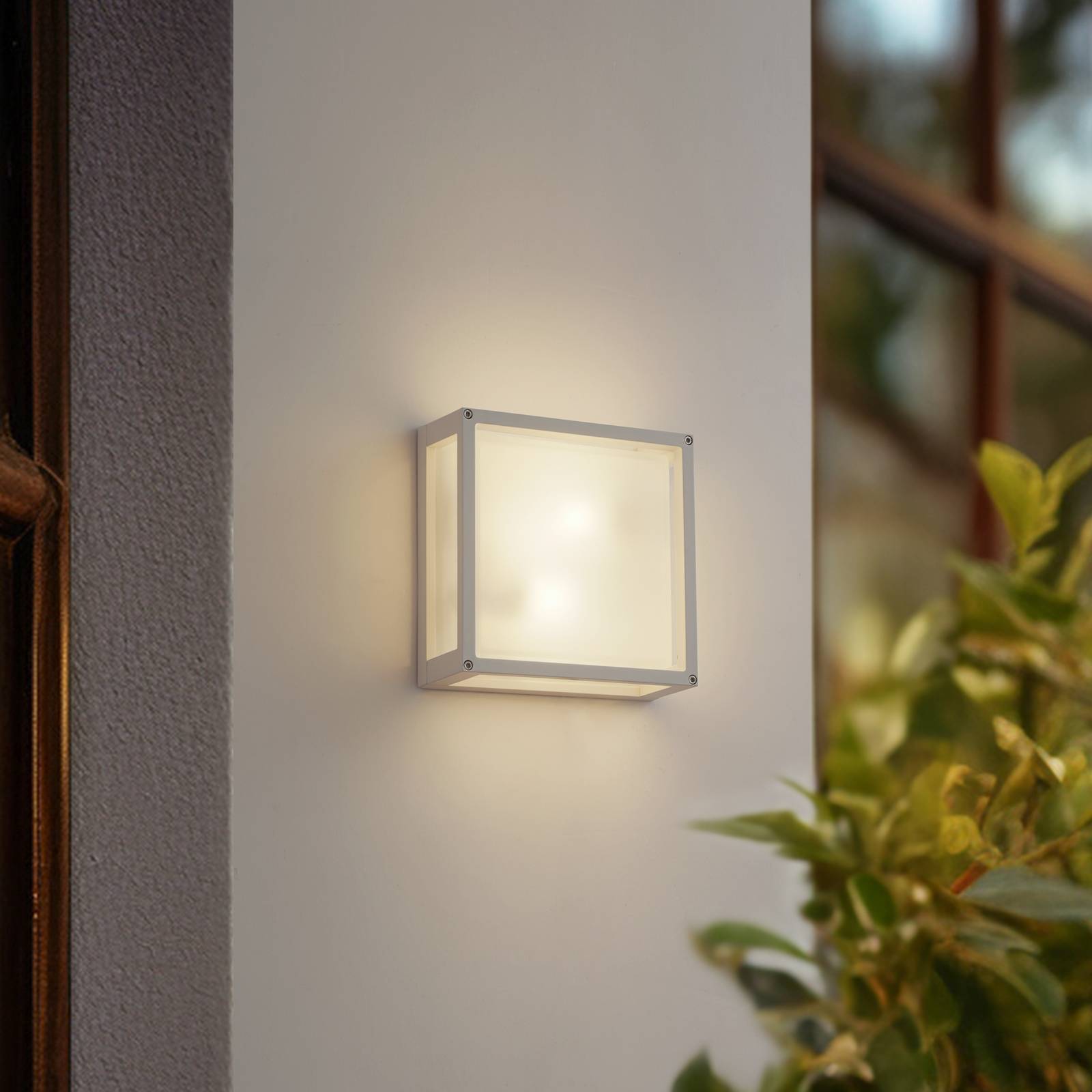 Lucande Utomhusvägglampa 'Aurelien' aus aluminium / grå zink-2