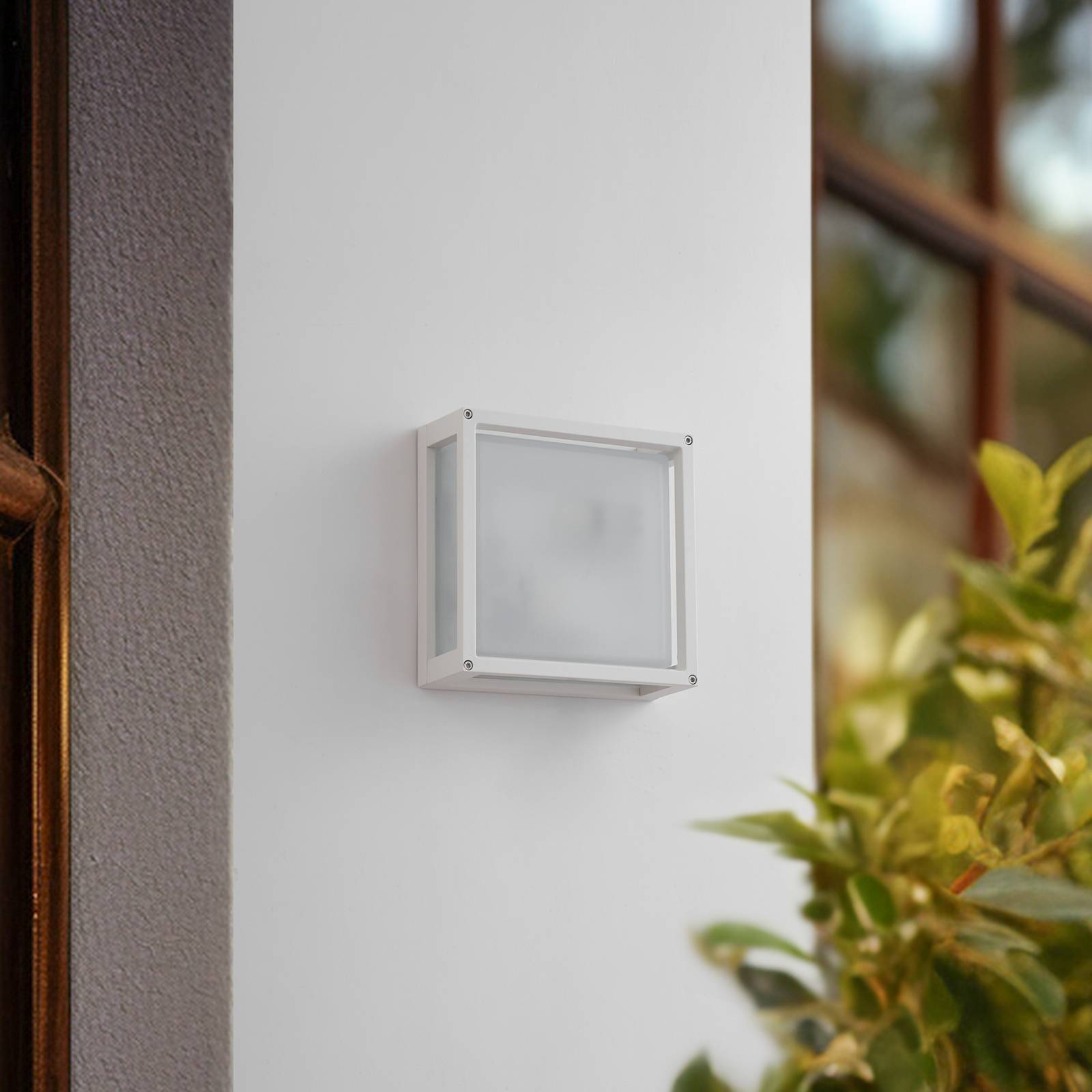 Lucande Utomhusvägglampa 'Aurelien' aus aluminium / grå zink-3