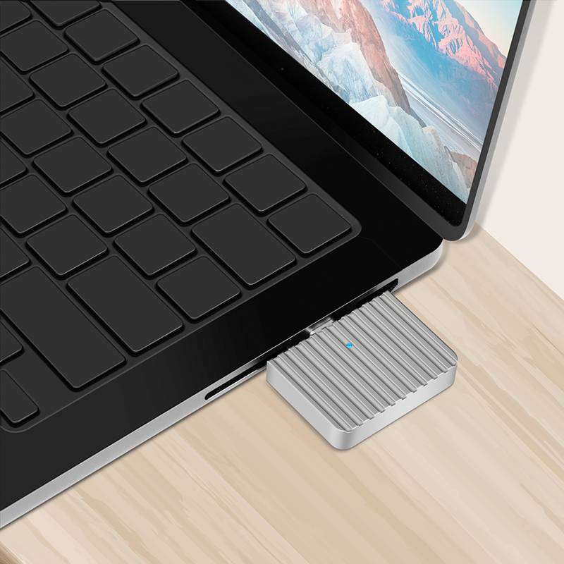 USB 3.2 Gen2x1 SSD Enclosure USB-C to PCIe NVMe, ultra small Gehäuse Externe-3