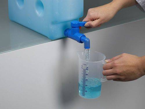Raumsparkanister 10 Liter, im Set mit Abfüllhahn, flexibler Auslauf-1