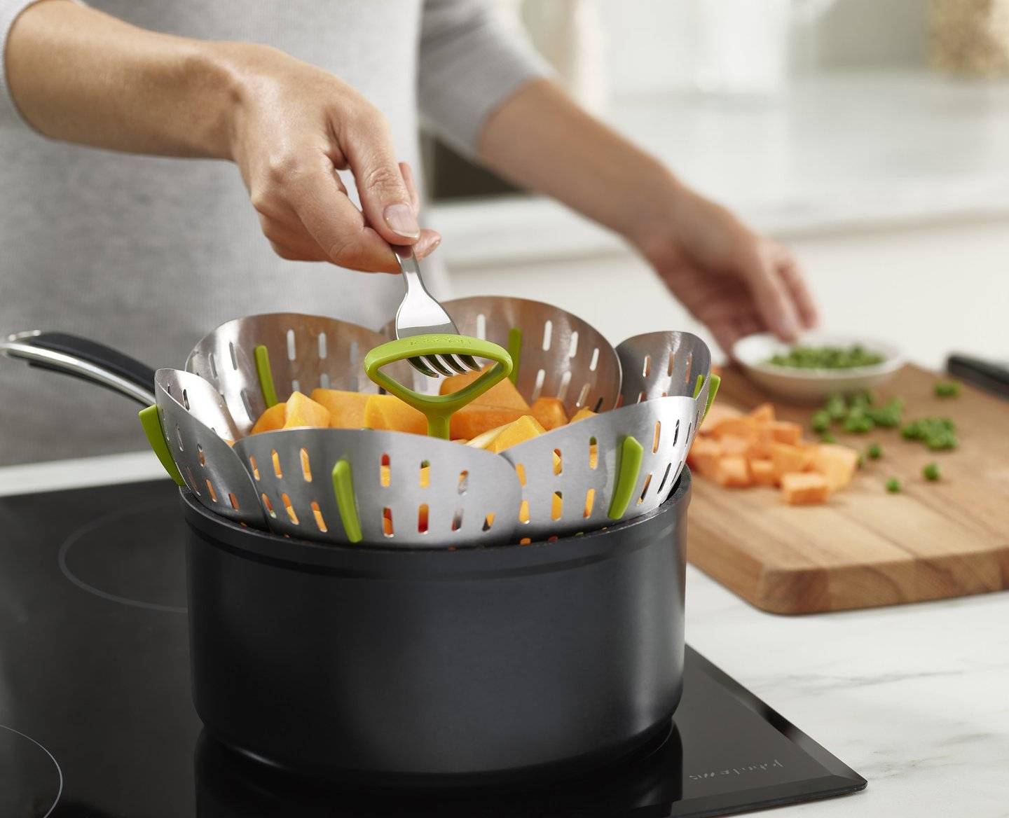 Joseph Joseph Bloom Steel Folding Steamer Basket, Einzelner Dampfgarerkorb, Edelstahl, Edelstahl, 16-3
