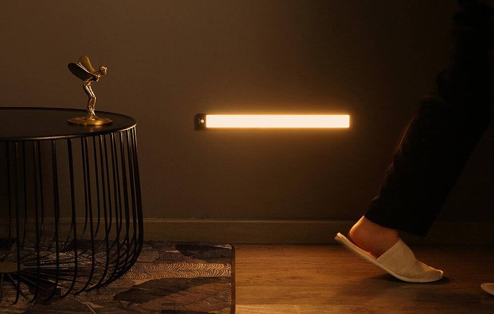 Yeelight Closet Light Schwarz 60cm 2700K-2