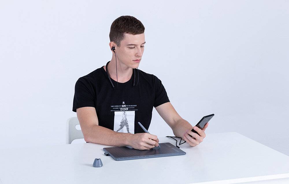 Preisbild für Huion HS611 Grafiktablett, 8192 Druckstufen, 10 Tasten, Media Bar, USB-C
