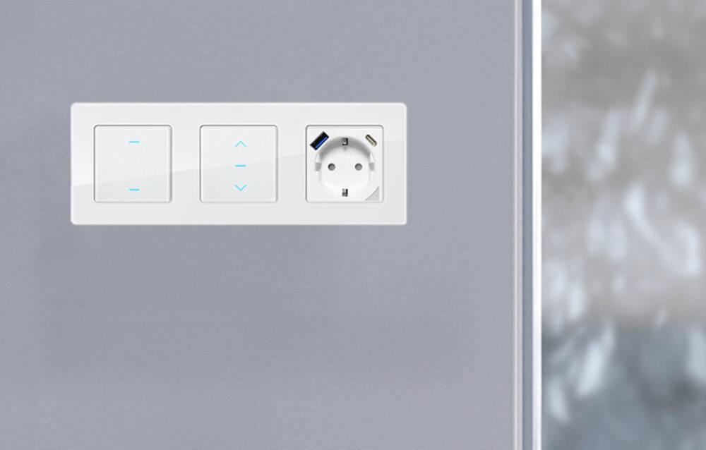 Dreifach-Rahmensteckdose Avatto N-TS10-Frame-W3 (weiß)-1