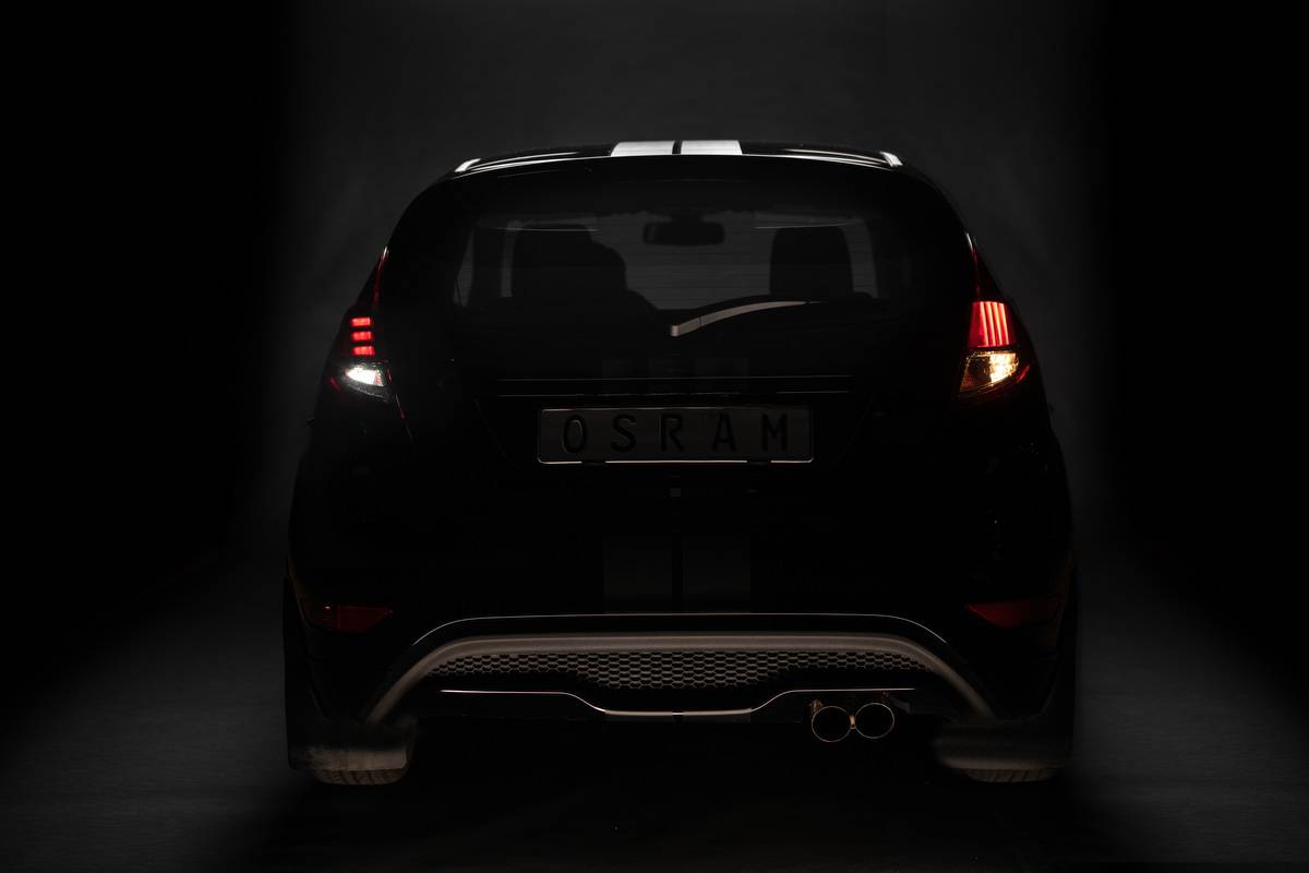 OSRAM LEDriving Voll-LED-Rückleuchte 12V 27W LEDTL101-CL-2