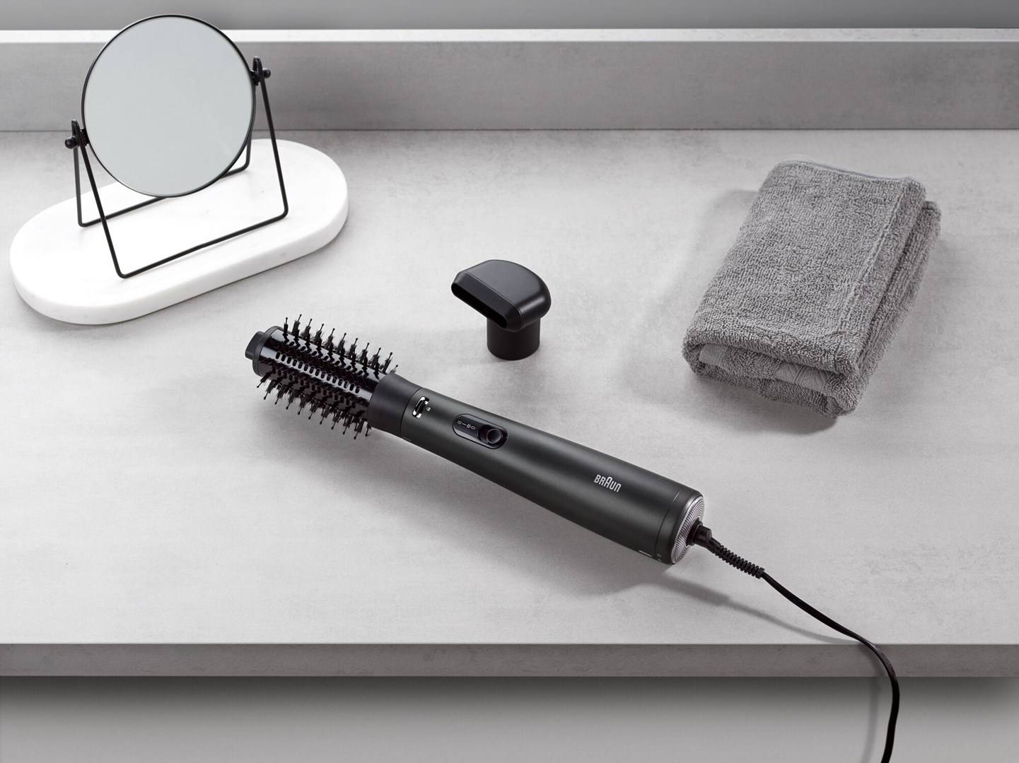 Braun BRAS420E Warmluftbürste 1000W, Innovativ Ionic, 2-6