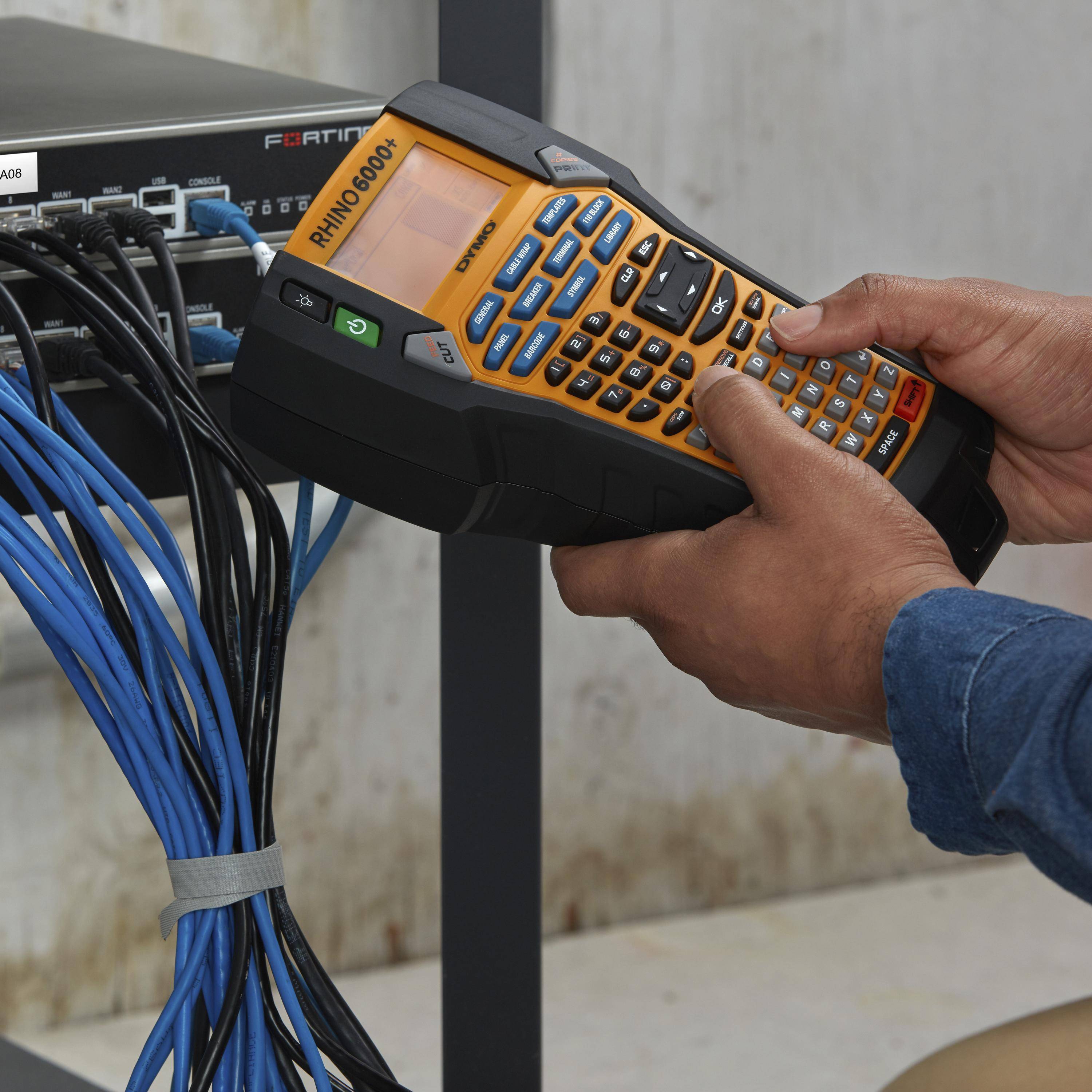 Dymo Rhino 6000+ ABC Beschriftungsgeraet - PDA-3