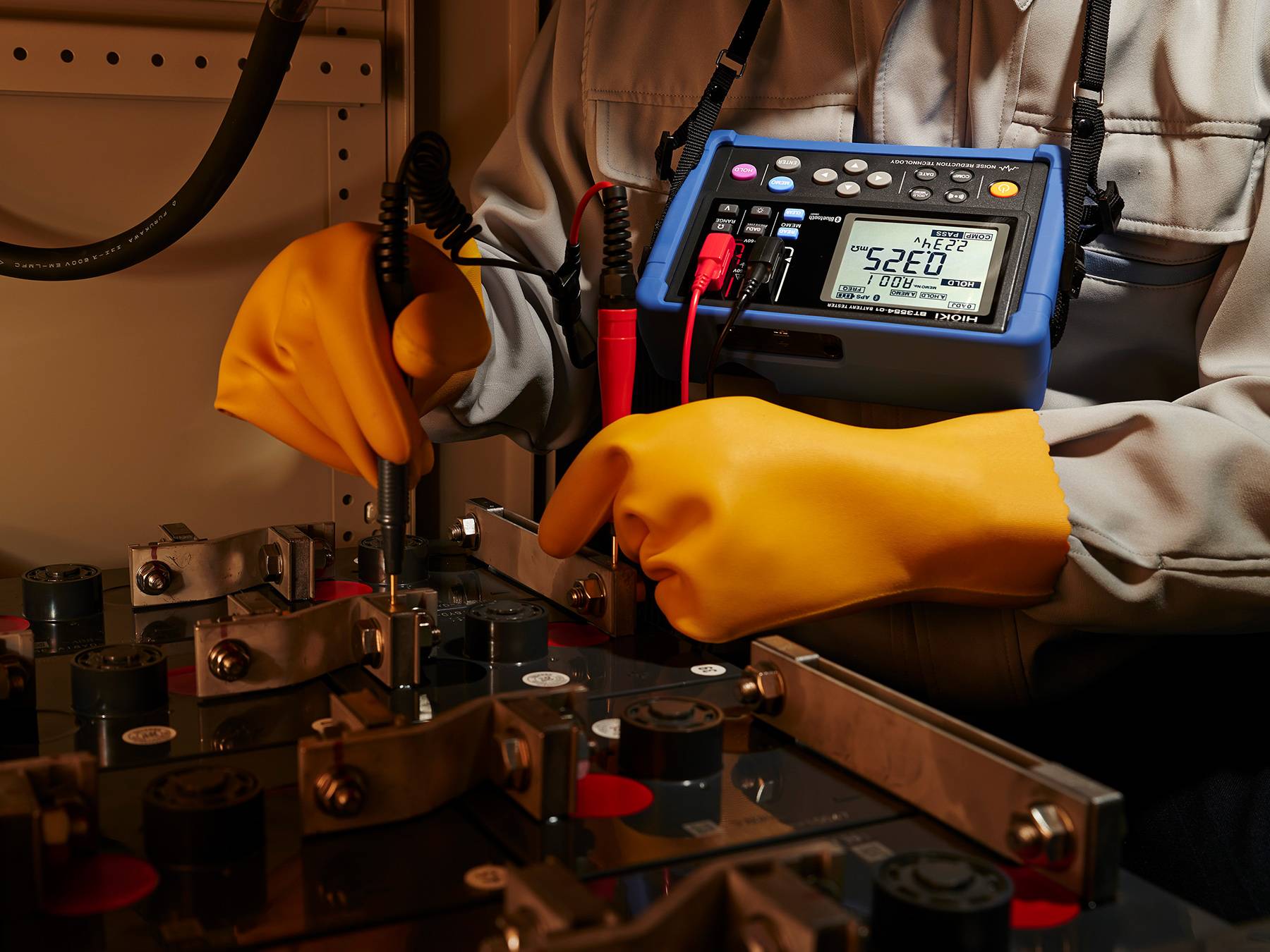 Hioki BT3554-91 - Tragbarer Batterietester, 9465-10 Prüfkabel und Z3210-3