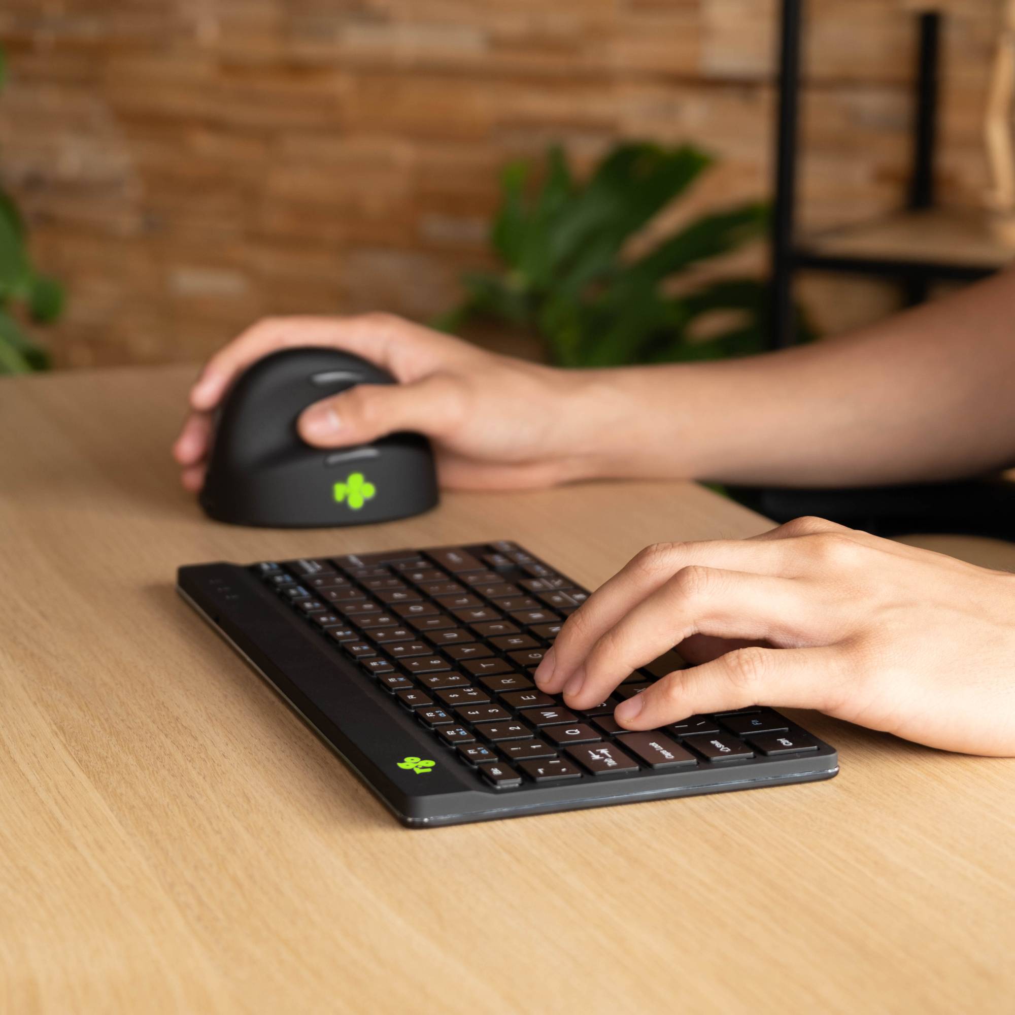 R-Go Compact Break e nomic keyboard QWERTZ DE 1 m Bluetooth-2