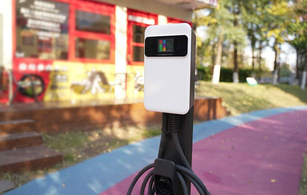 Wandladegerät für Elektroautos Besen SQ20-11KW-APP-1