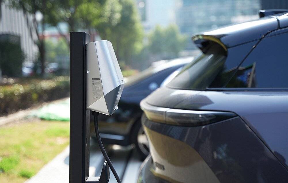 Besen Wandladegerät für Elektroautos LX30 22kW APP-3