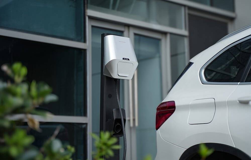 Besen Wandladegerät für Elektroautos LX30 22kW APP-1