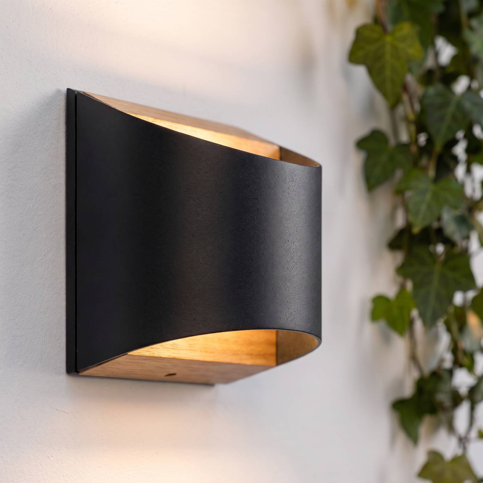Lindby LED Wandleuchte außen 'Lenore' in schwarz aus Aluminium-1