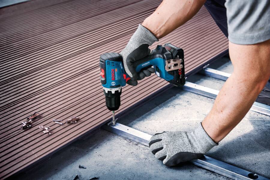 Bosch GSR 18V-65 Professional Akku Bohrschrauber 18 V 63 Nm ( 06019N3208 ) + 3x ProCORE Akku 4,0 Ah + Ladegerät + L-Boxx-2