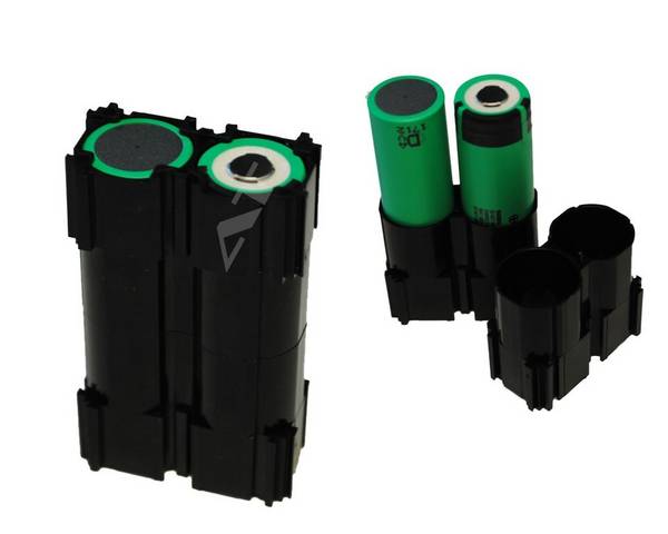Abstandshalter Set für zwei 18650 Zellen