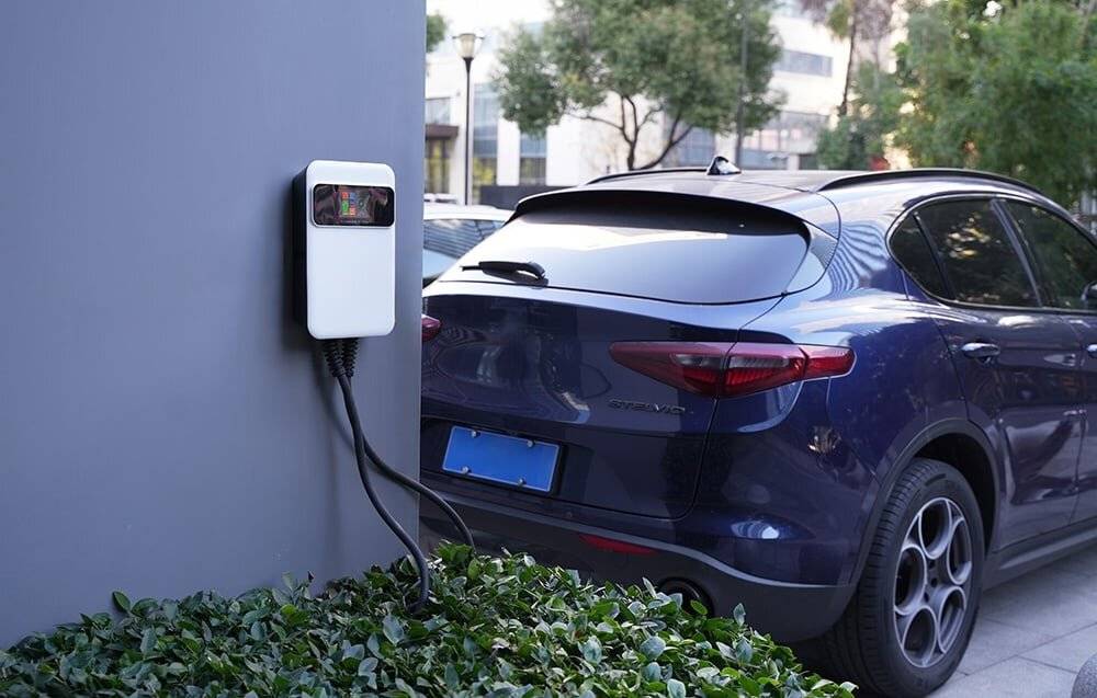 Preisbild für Wandladegerät für Elektroautos Besen SQ20-7KW-APP
