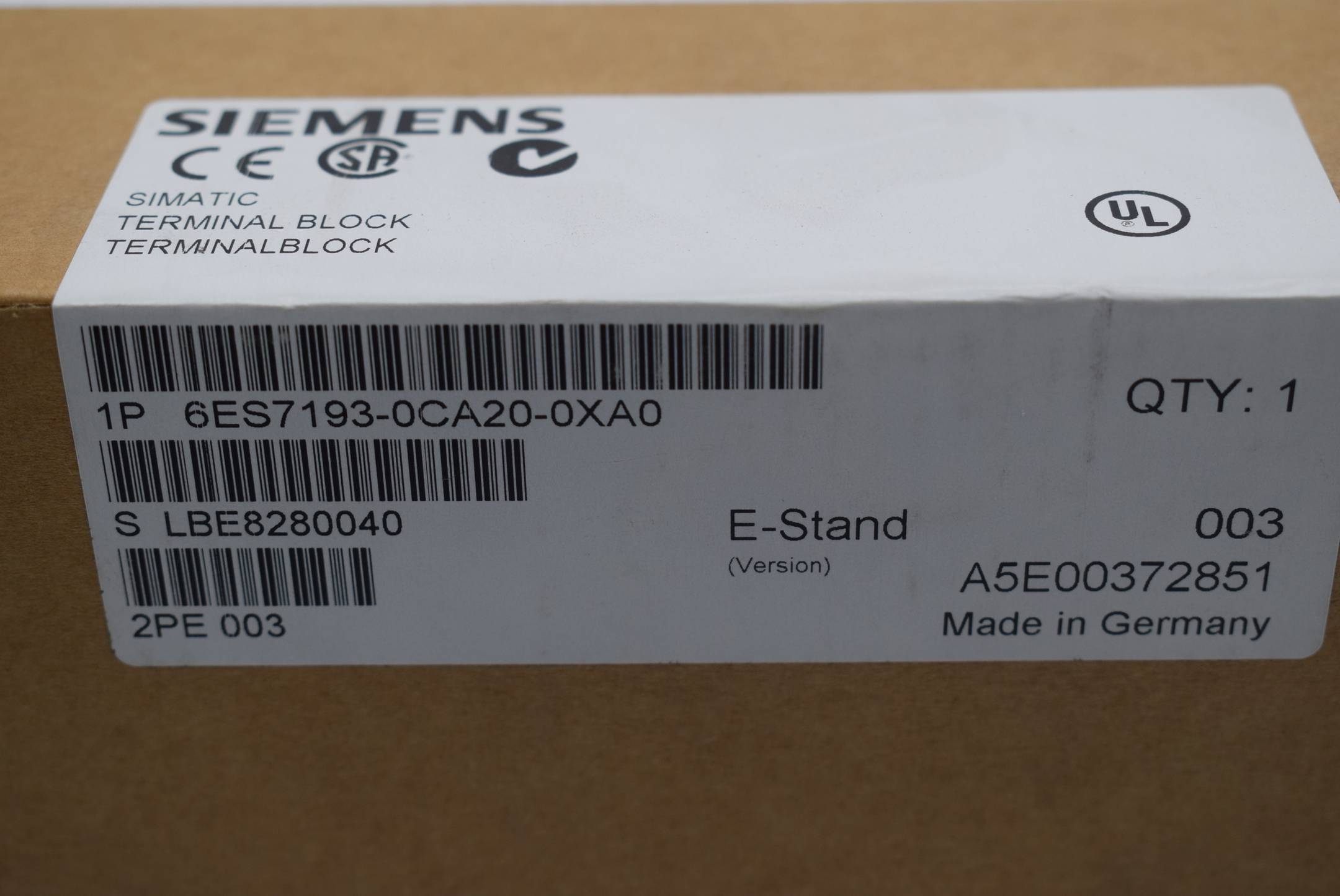 Siemens simatic Terminal Block 6ES7 193-0CA20-0XA0 ( 6ES7193-0CA20-0XA0 ) E. 03-1