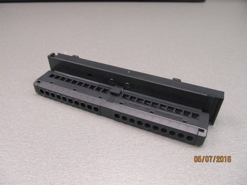 Siemens SIEMENS 6ES7392-1AJ00-0AA0 SIEMENS 6ES7392-1AJ00-0AA0 SIMATIC S7-300 FRONTSTECKER-0