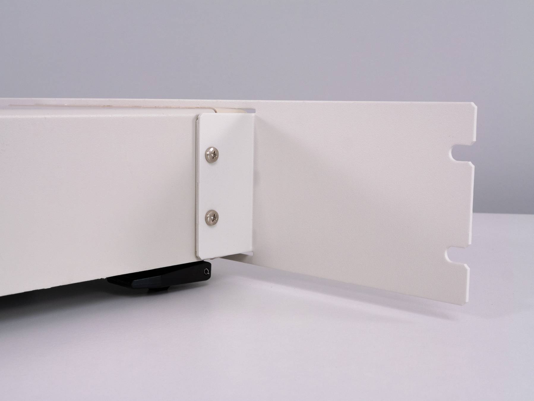 Hioki EU3545A - 19-Zoll-Montagesatz für die RM3545 Serie-1