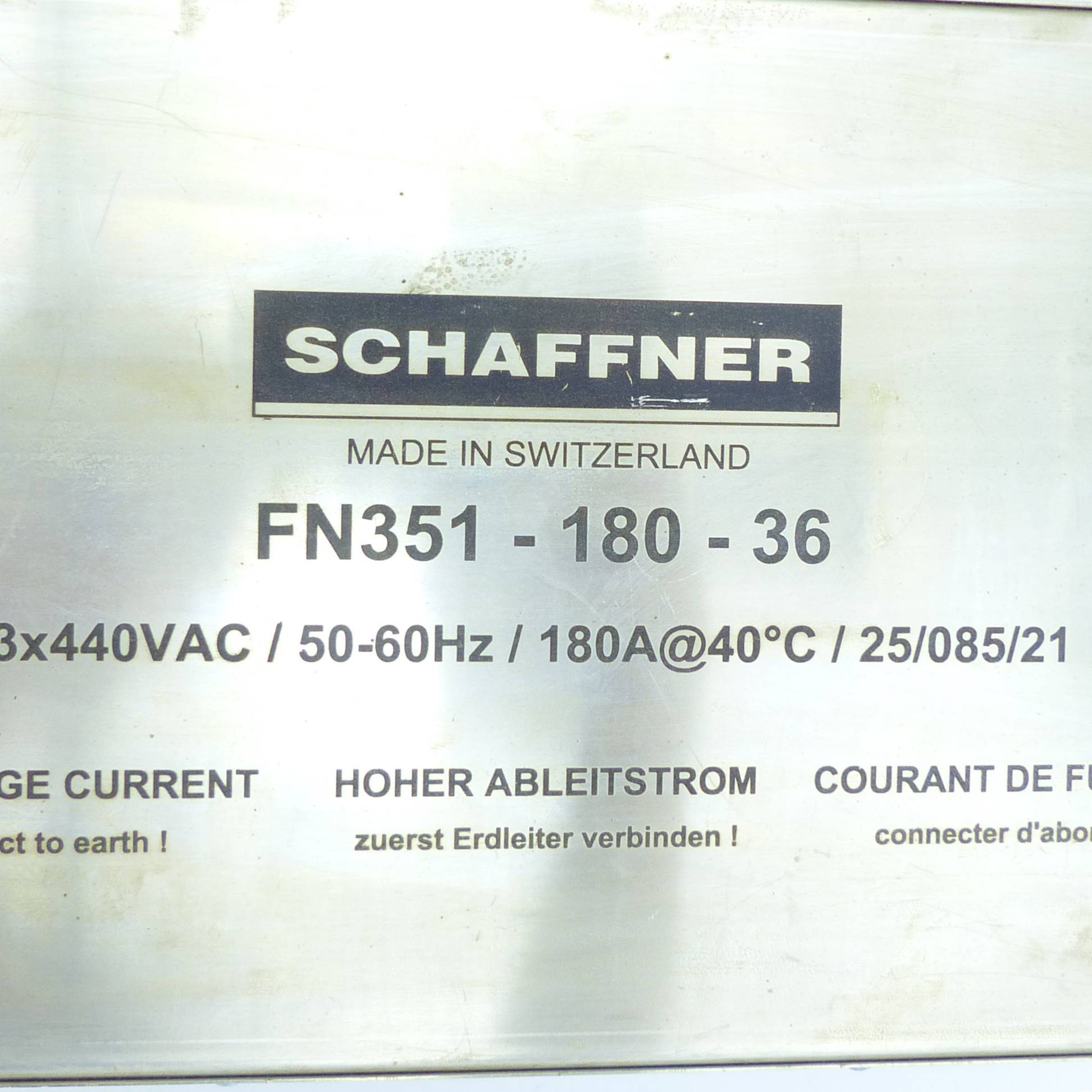 Schaffner Universeller 3-Phasen EMV-Filter (FN351-180-36)-1