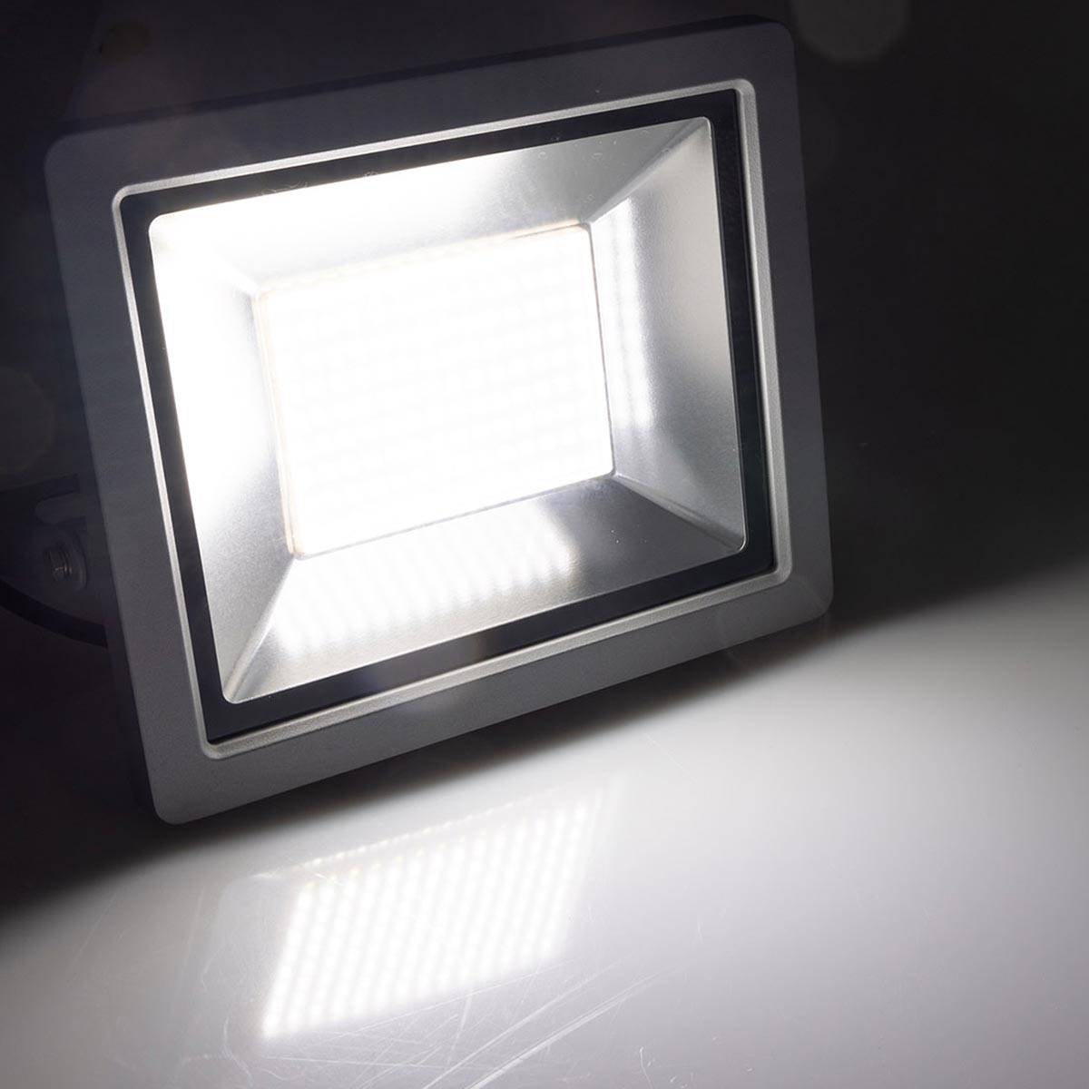 ChiliTec - LED-Fluter SlimLine"CTF-SLT30 PIR" 30W 2960lm IP44-1