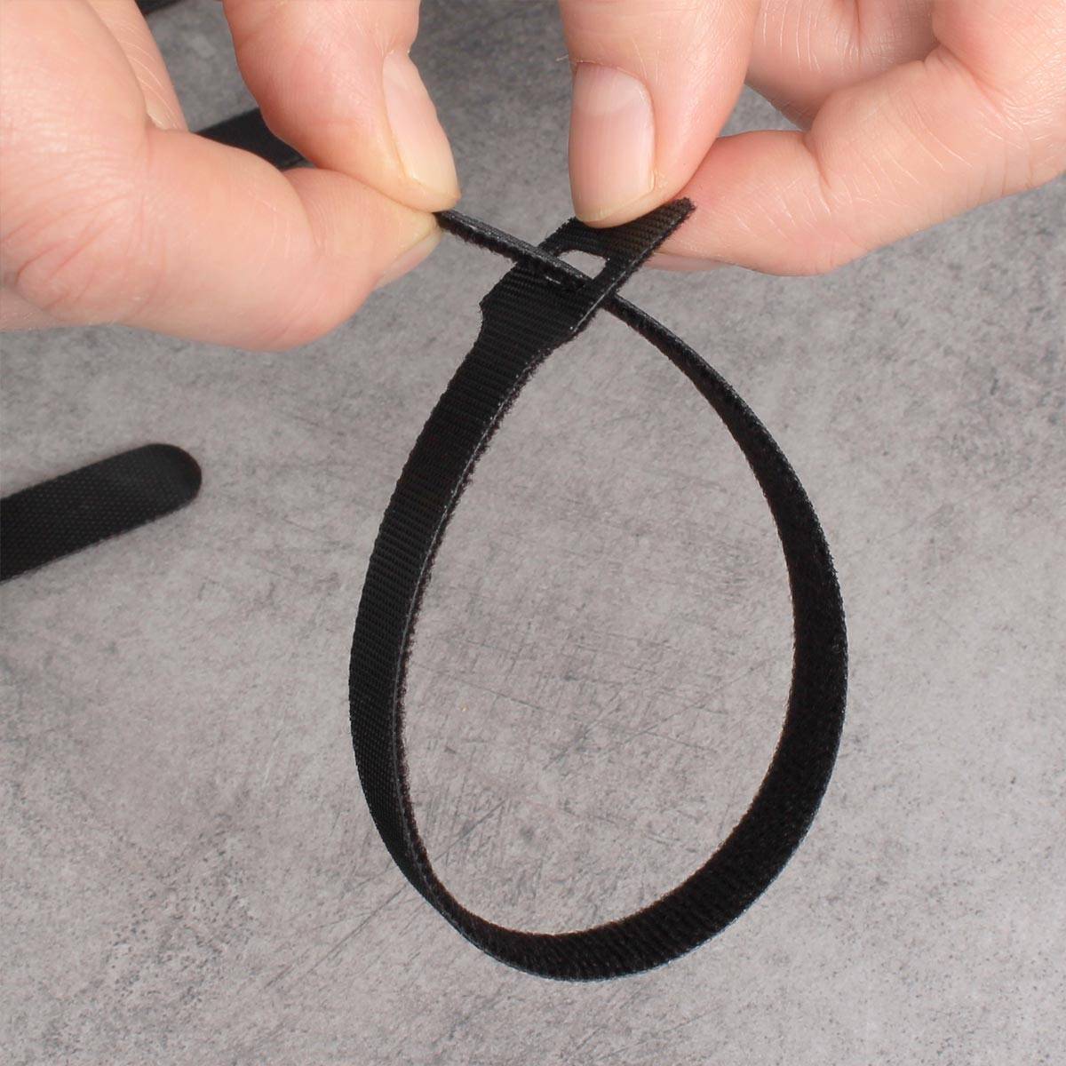 world-trading-net - Klett-Kabelbinder 150x12mm, schwarz, 10er Pack-2