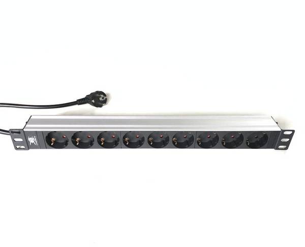 19"-Steckdosenleiste von LIEBERNETZ - 9 x SCHUKO-Buchse - Aluminium - 2 m Zuleitung mit SCHUKO-Stecker - schwarz