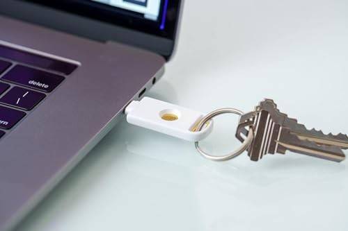 uTrust FIDO2 NFC Security Key USB-C-3
