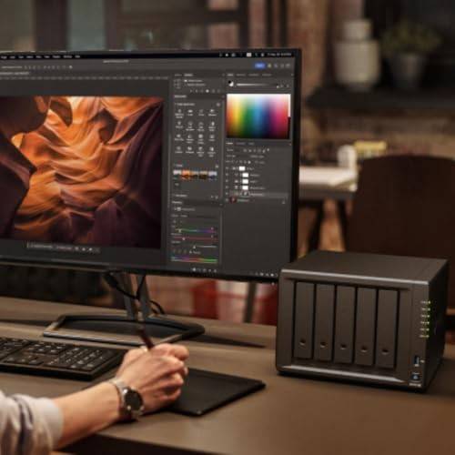 Synology Desktop 5-BAY AMD Ryzen Embedded R1600 DUAL CORE up to-3