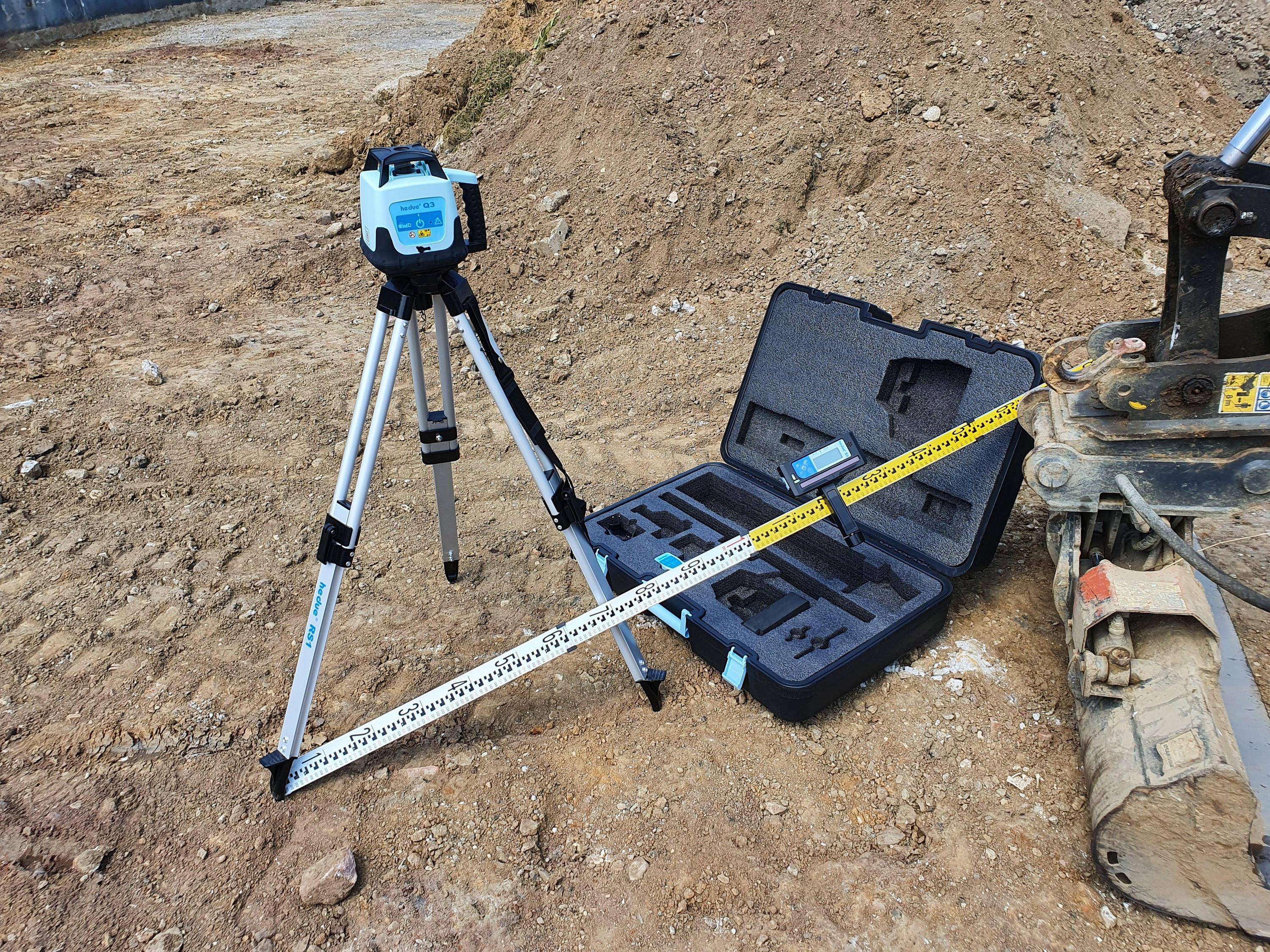 hedue® Rotationslaser Q3 im großen Koffer-3