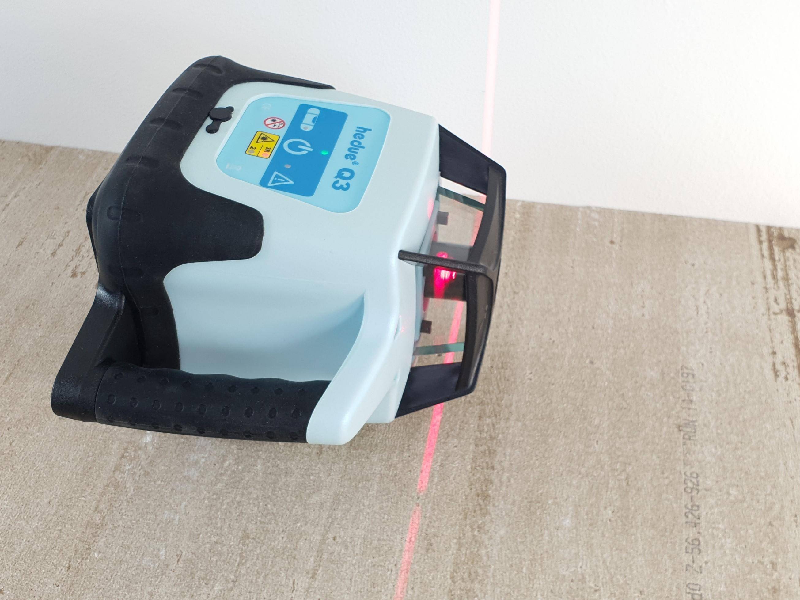 hedue® Rotationslaser Q3 - Baulaser mit zwei Laserklassen, Laserempfänger E2, Fernbedienung und Ladegerät, im Systainer-2