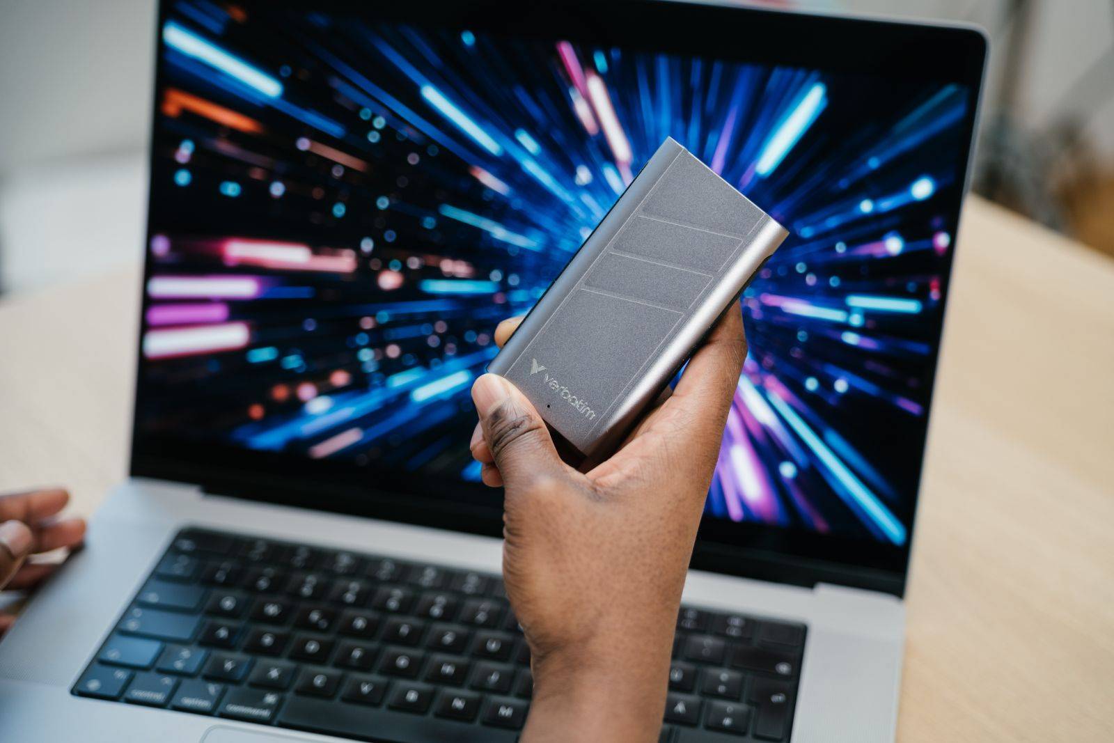 Verbatim TurboMetal - SSD - 1 TB - extern (tragbar)-1