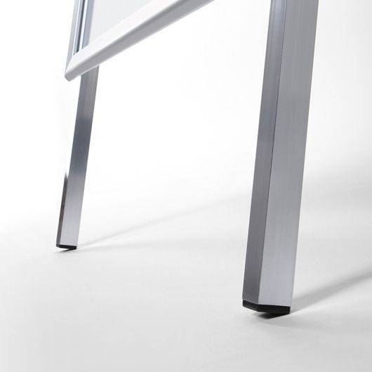 Kundenstopper, Aluminium silber eloxiert, DIN A2, beidseitig Klapprahmen 32 mm, Innenbereich-1
