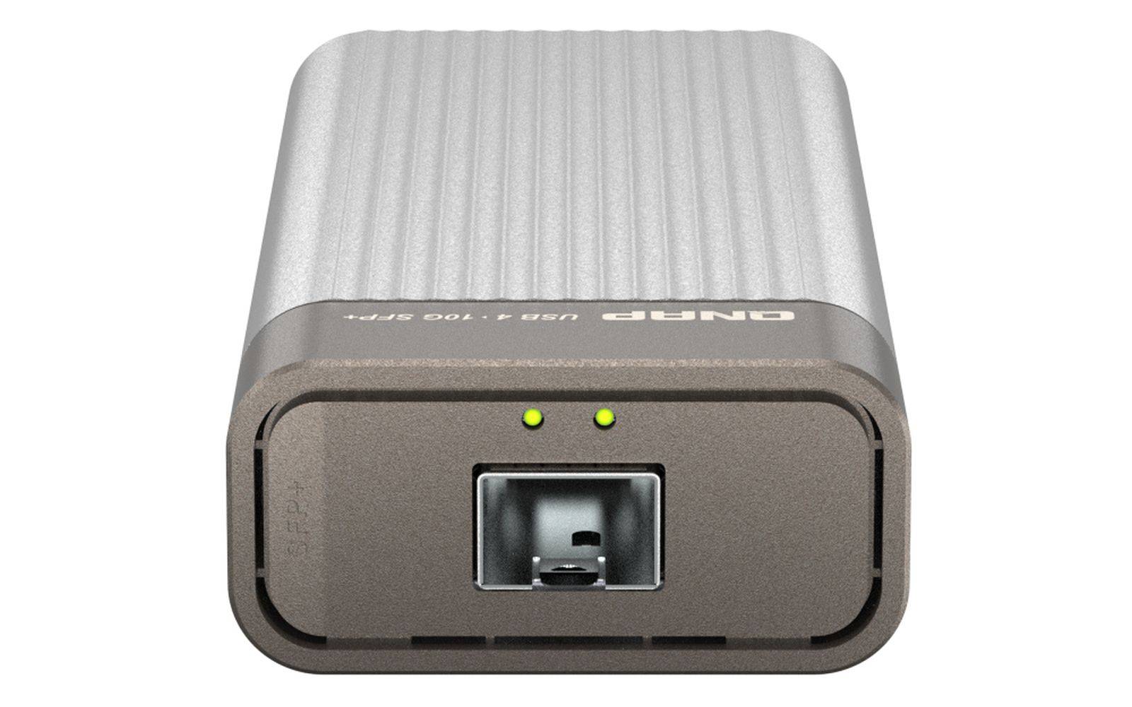 QNAP ADATTATORE DI RETE USB 4 Type-C a 1 x 10GbE SFP+-2