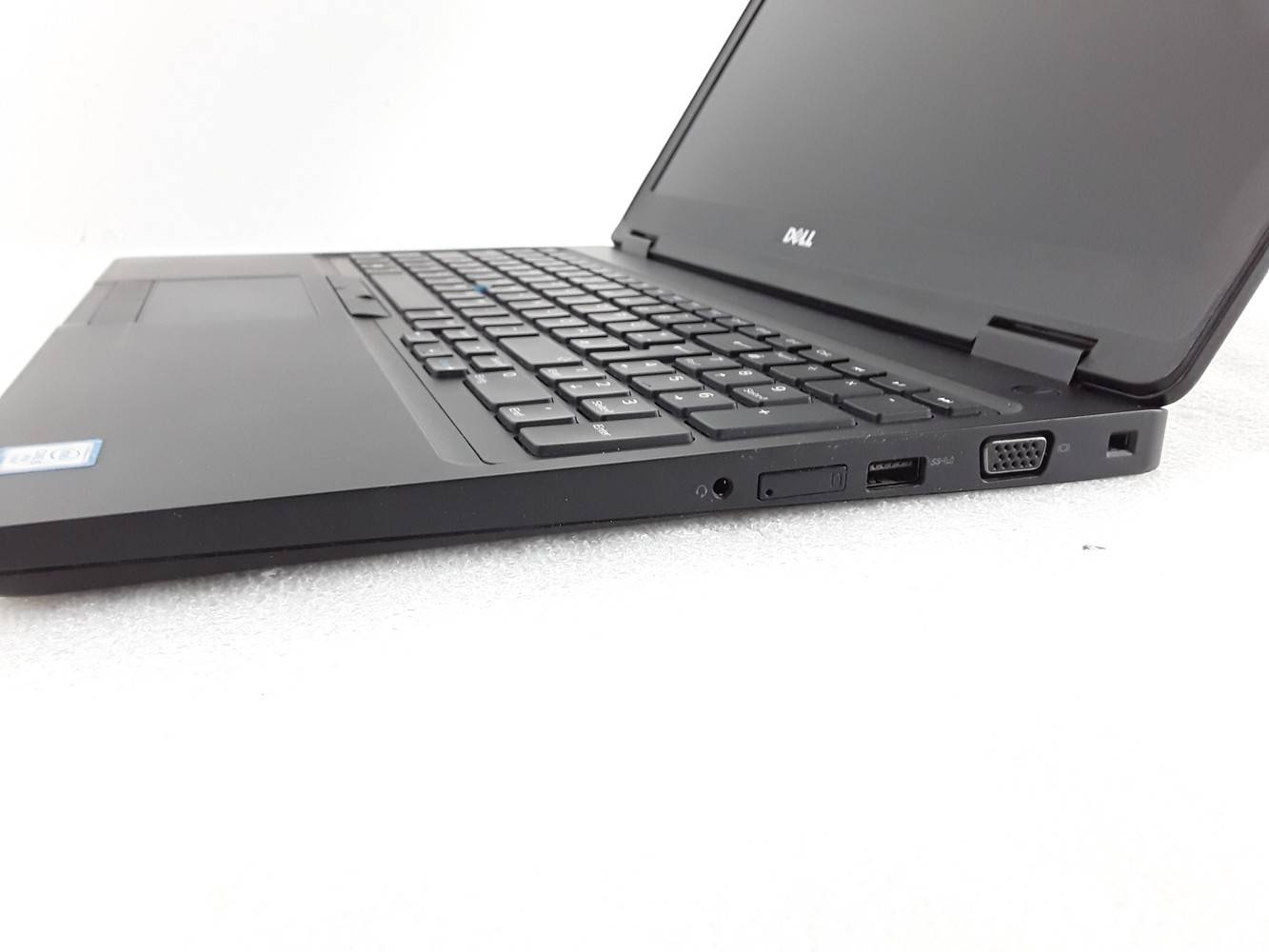 Dell Latitude 5580 15.6" FHD i5-6300U 8GB DDR4 RAM 256GB SSD Win10Pro LTE - Refurbished A--4