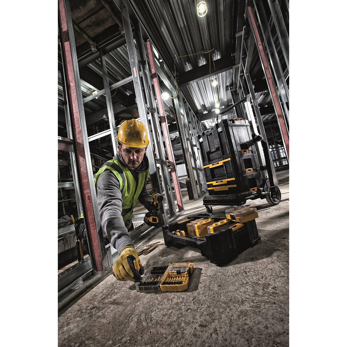 DEWALT TSTAK Caddy - Schwarz-1