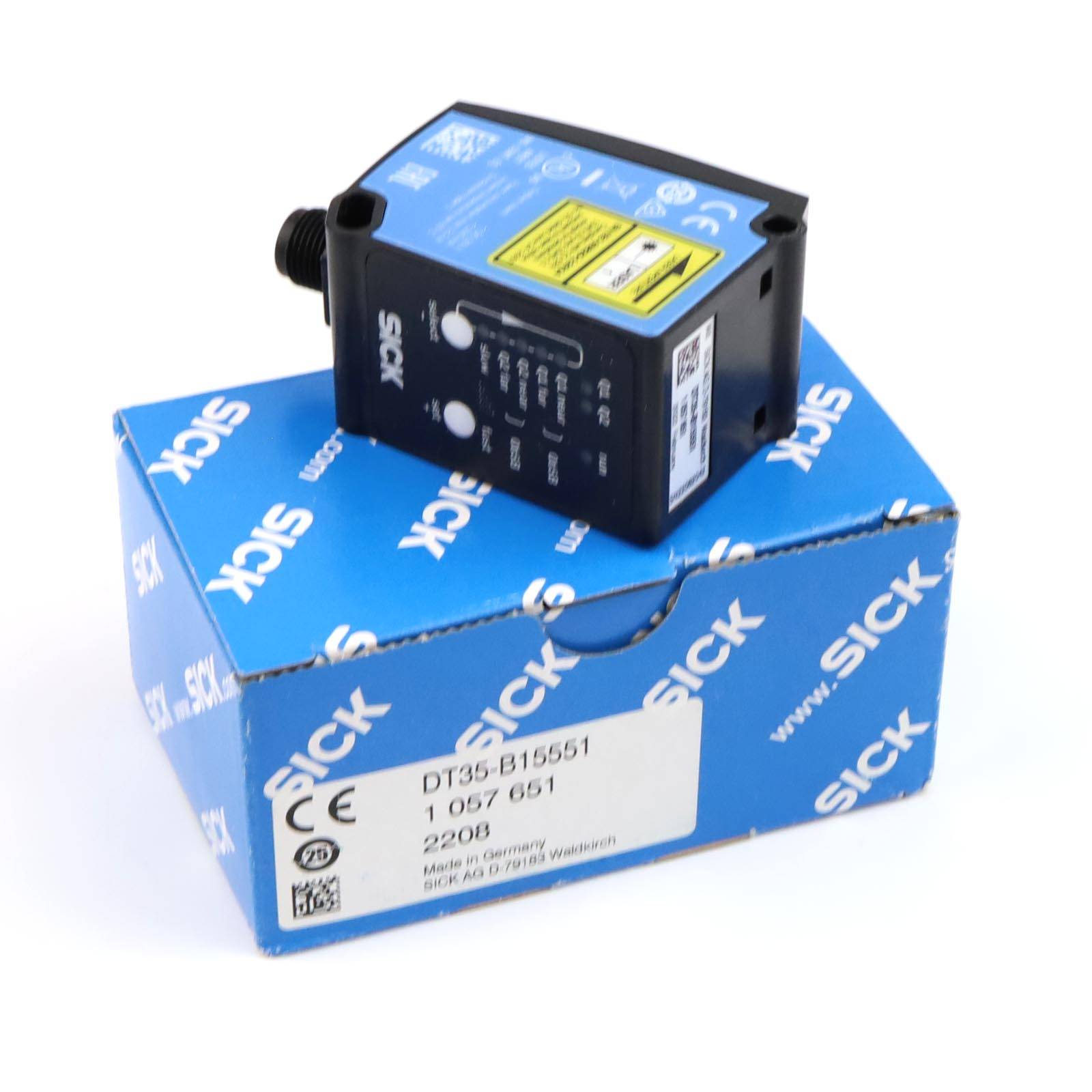 SICK Distanzsensor DT35-B15551 1057651 OVP-4