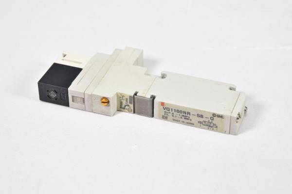 SMC, VQ1100NR-5B-Q, 5/2-Wege-Elekromagnetventil Flanschversion
