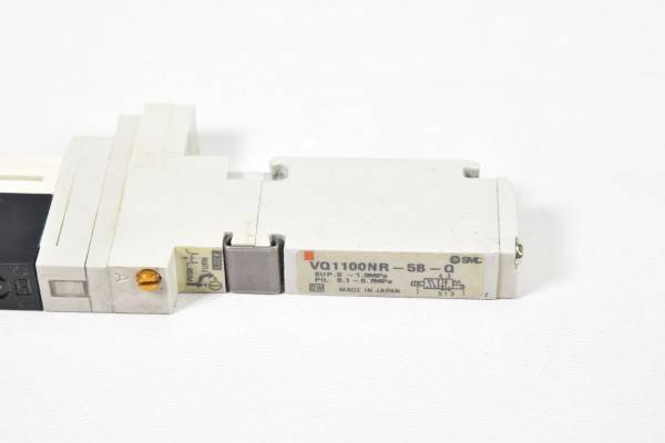 SMC, VQ1100NR-5B-Q, 5/2-Wege-Elekromagnetventil Flanschversion-1