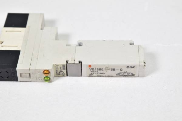 SMC, VQ1300NR-5B-Q, 5/2-Wege-Elekromagnetventil Flanschversion-1