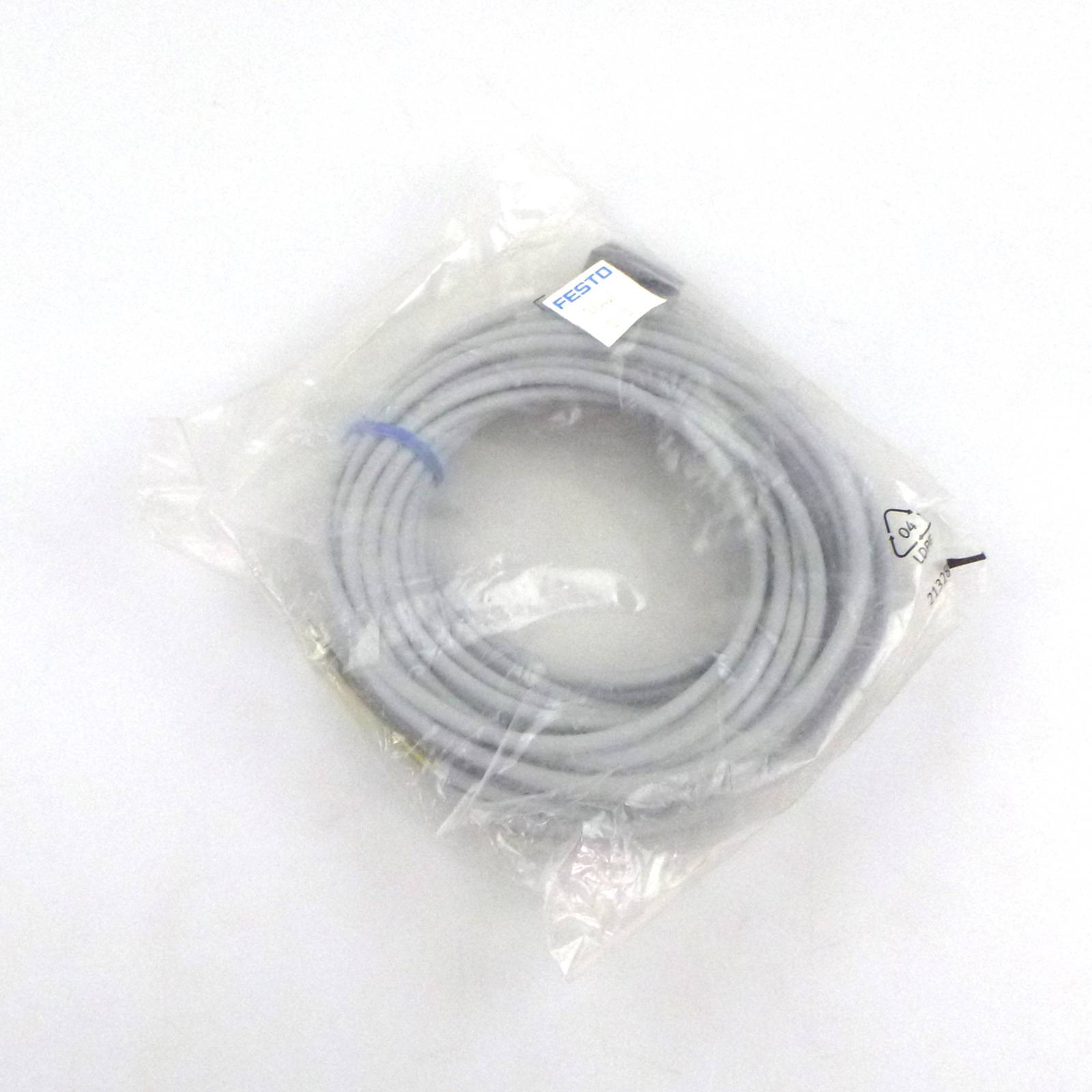 Festo Steckdosenleitung KMEB-1-24-10-LED 193457 OVP