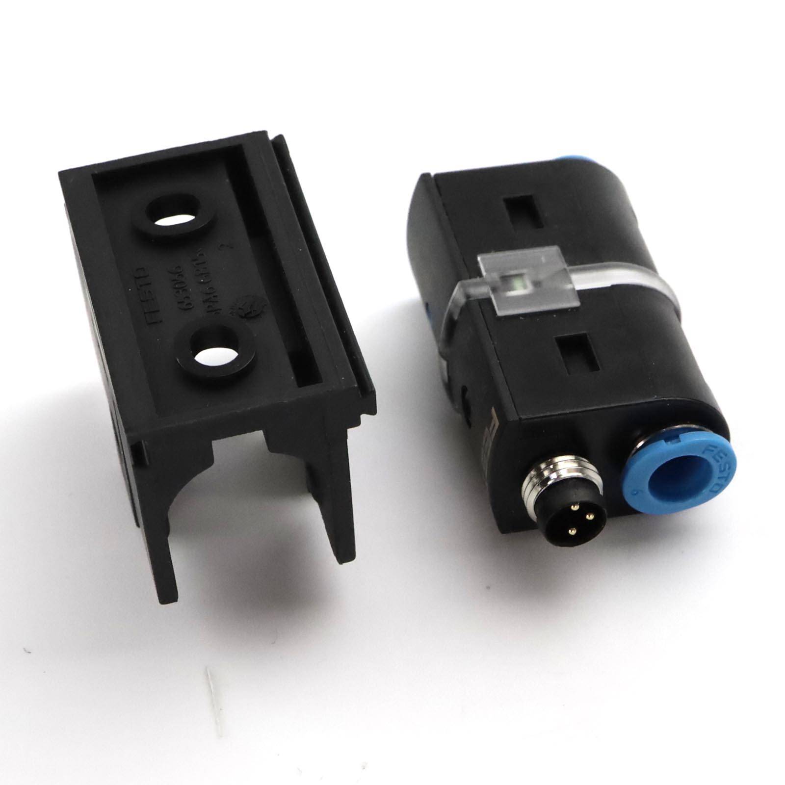 Festo Drucksensor SDE5-D10-O-Q6-P-M8 527464 OVP-2