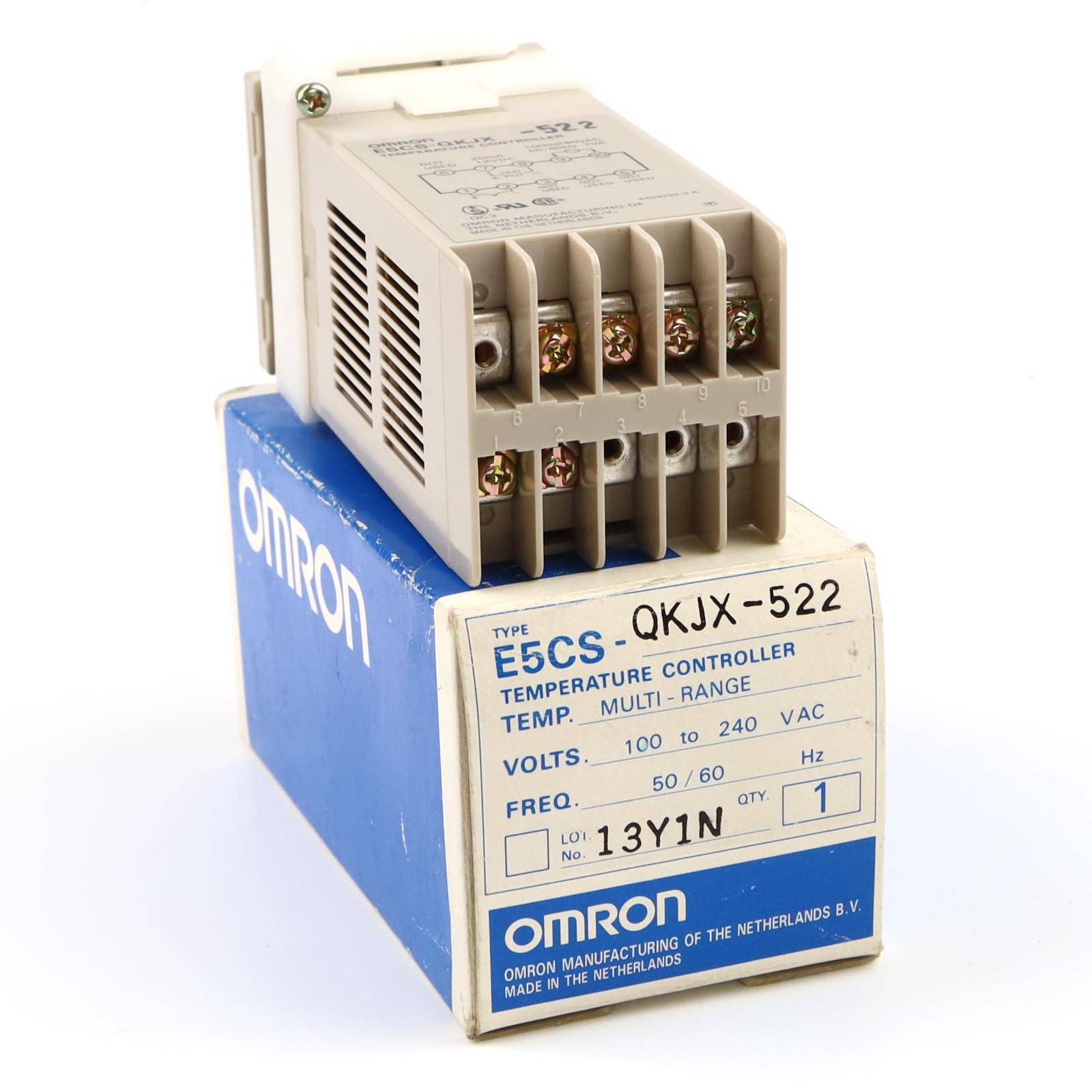 Omron Temperature Controller E5CS-QKJX-522 OVP-2