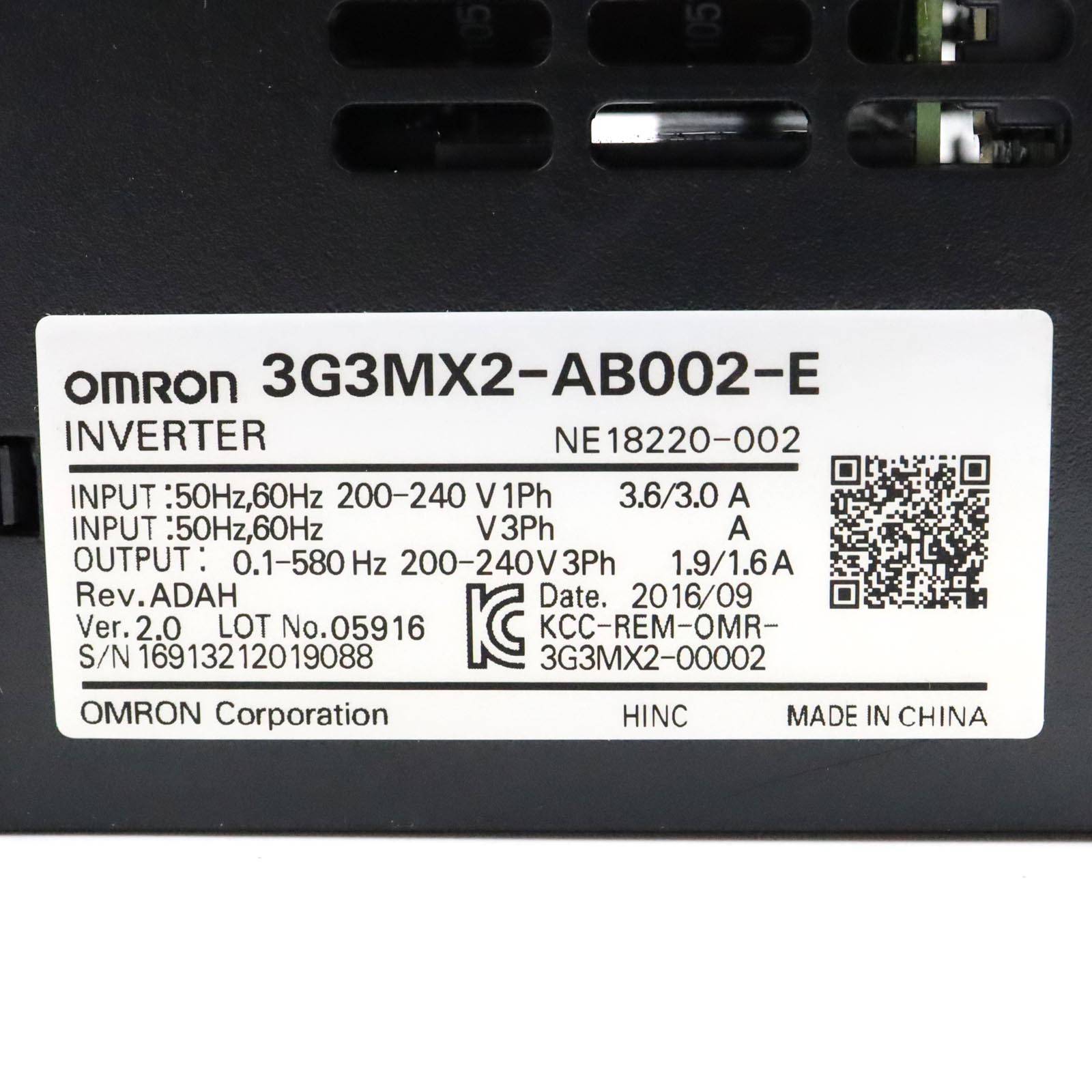 Omron Frequenzumrichter 3G3MX2-AB002-E 0,2kW OVP-2