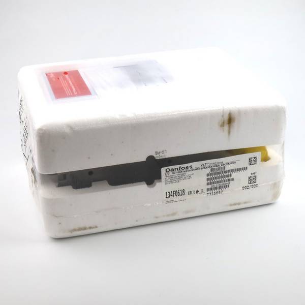 Danfoss Frequenzumrichter FC-102P7K5T4E20H1XGXXXXSXXXXALBXCXXXXD0 134F0618 OVP