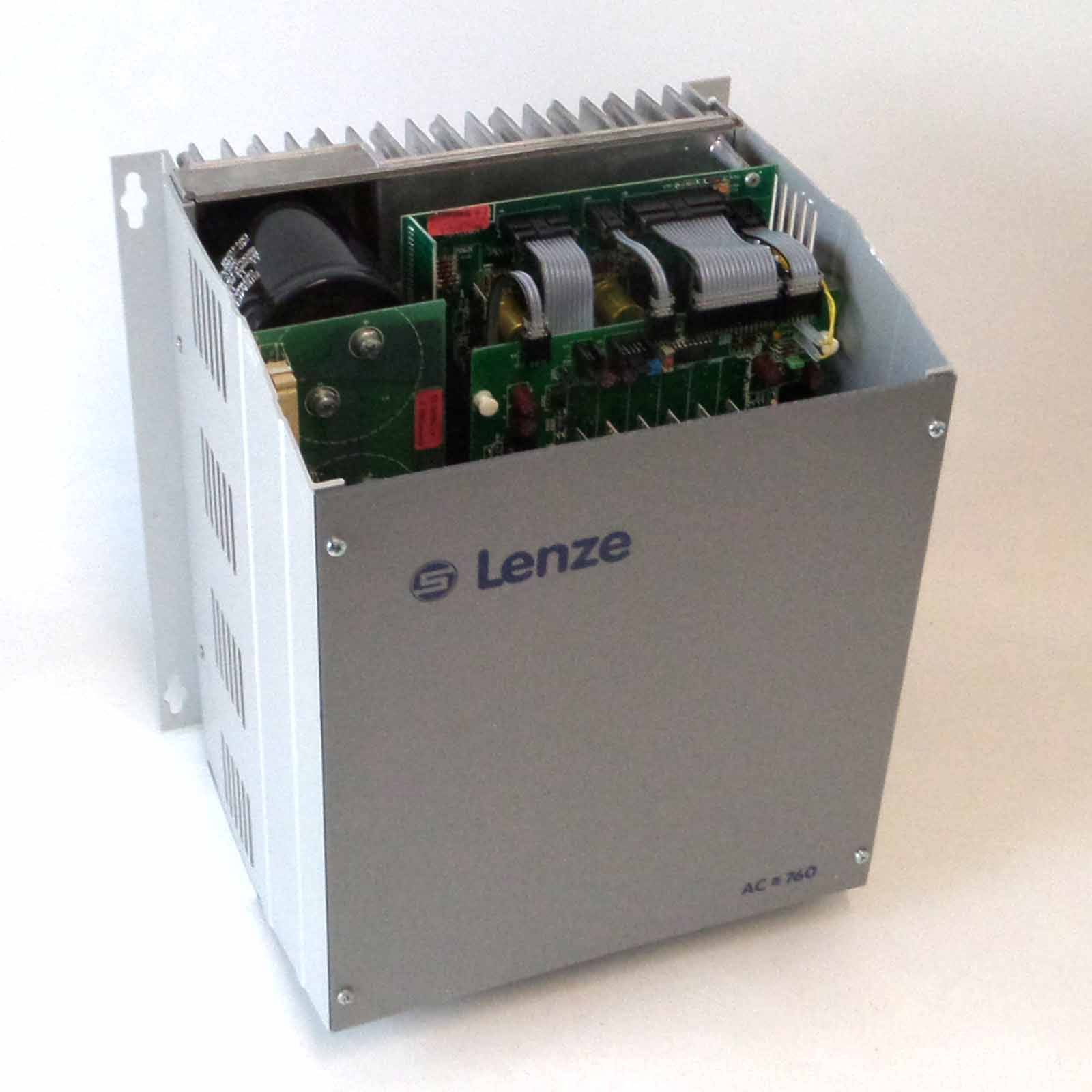 Lenze Frequenzumrichter AC-760 766E1d 324516 OVP-0